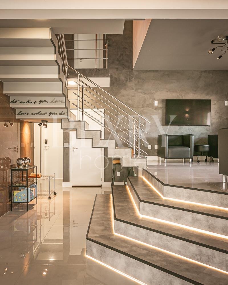 CASA EM JURERÊ INTERNACIONAL
