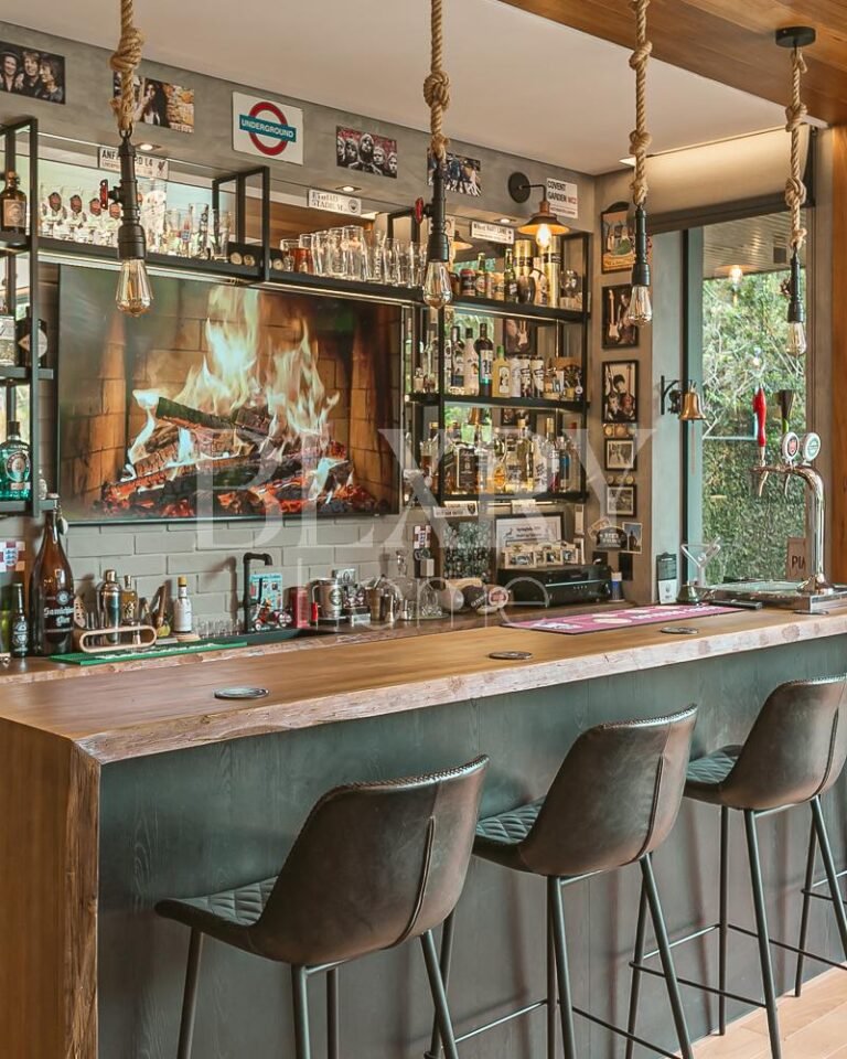 Casa com 4 suítes em Jurerê Internacional