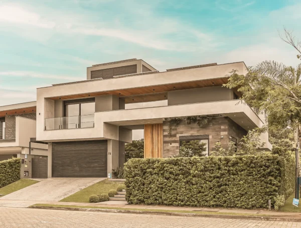 Casa com 4 suítes em Jurerê Internacional