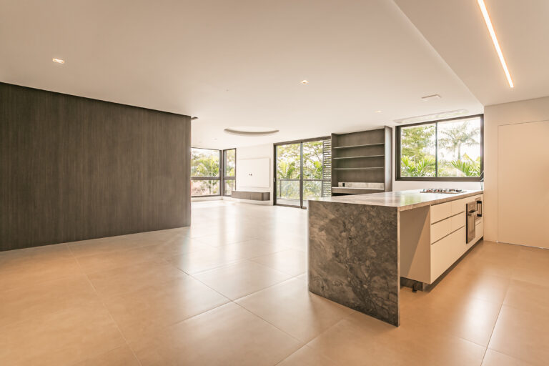 Apartamento de 3 suítes em Jurerê Internacional