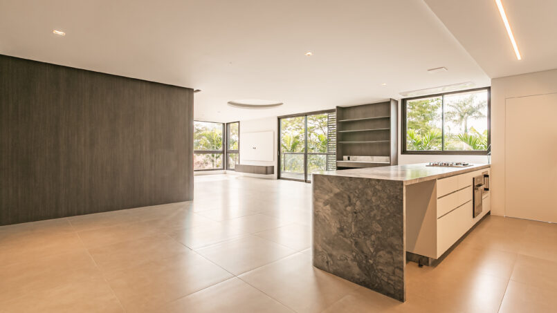Apartamento de 3 suítes em Jurerê Internacional