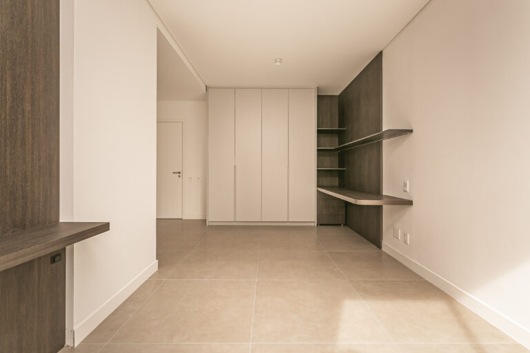 Apartamento de 3 suítes em Jurerê Internacional