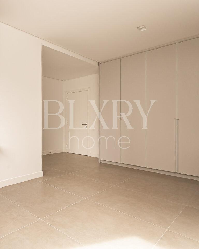 Apartamento de 3 suítes em Jurerê Internacional