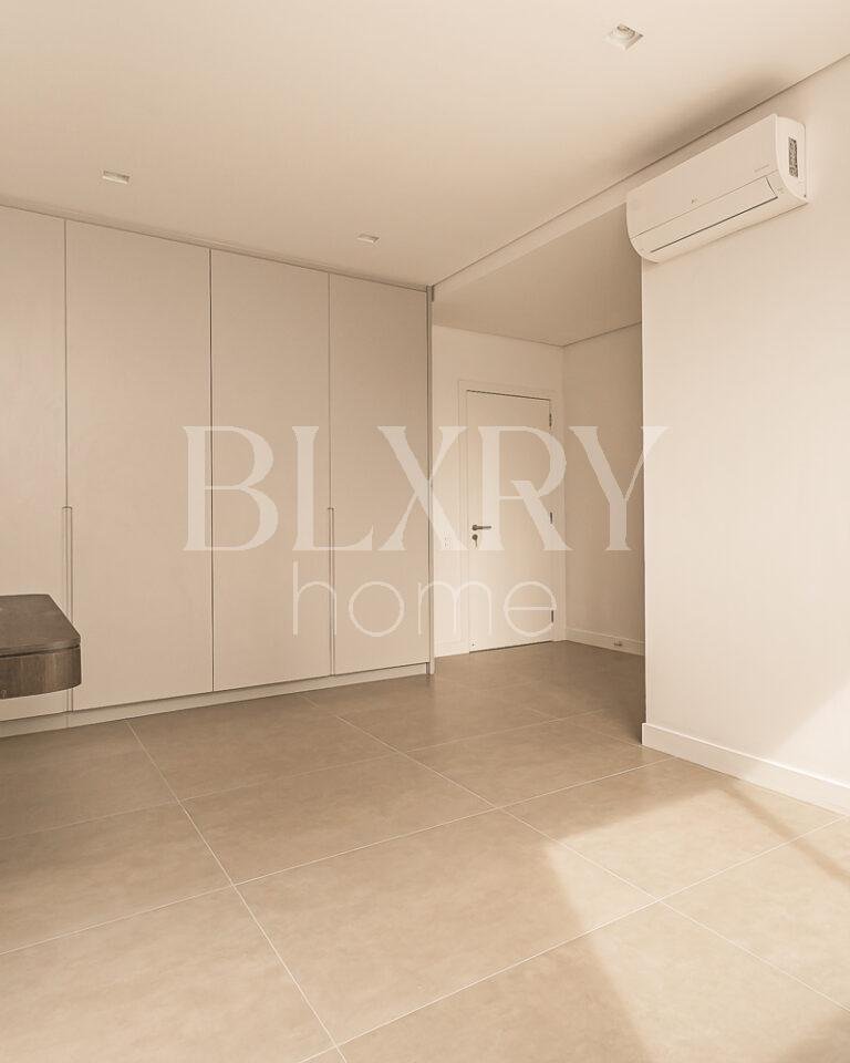 Apartamento de 3 suítes em Jurerê Internacional
