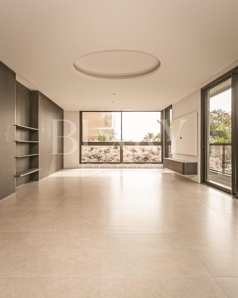 Apartamento de 3 suítes em Jurerê Internacional