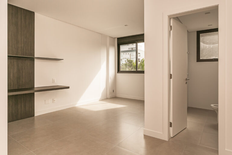 Apartamento de 3 suítes em Jurerê Internacional