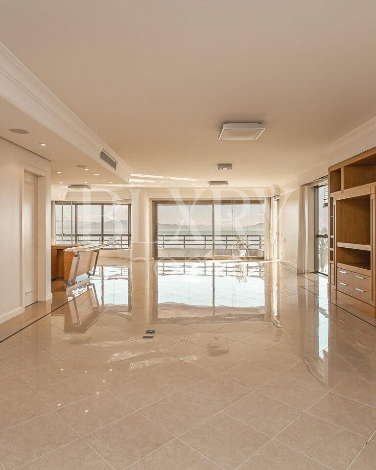 Apartamento na Beira Mar Norte