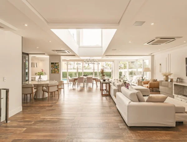 Casa com 5 suítes em Jurerê Internacional