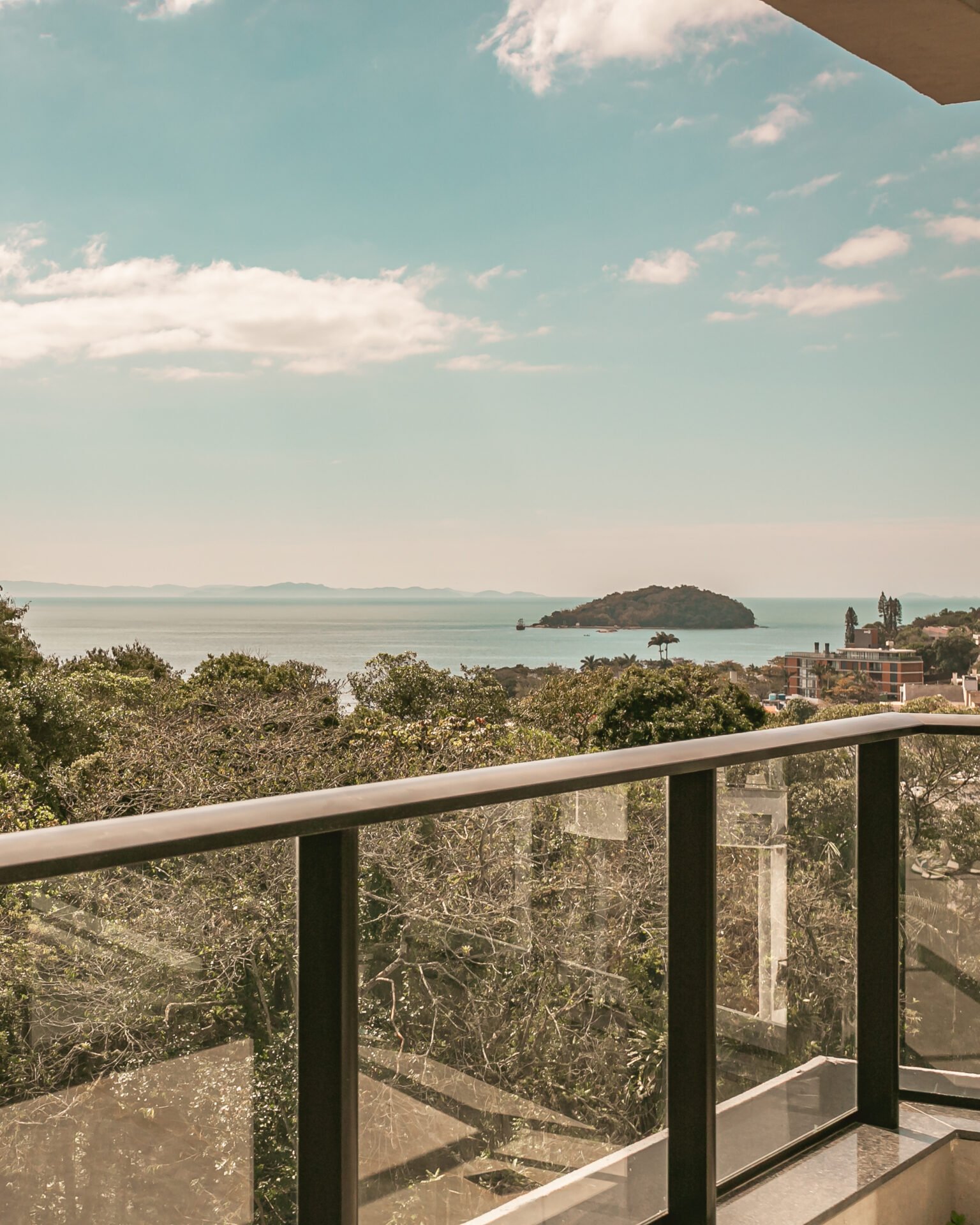 Cobertura com vista mar em Jurerê Internacional