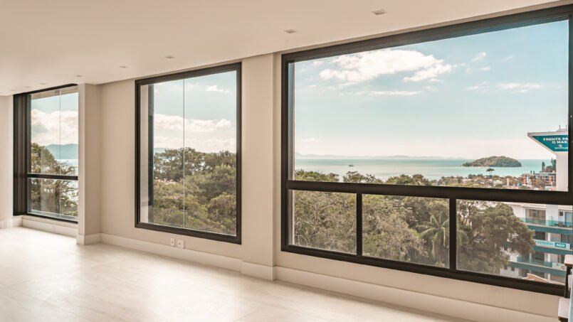 Cobertura com vista mar em Jurerê Internacional