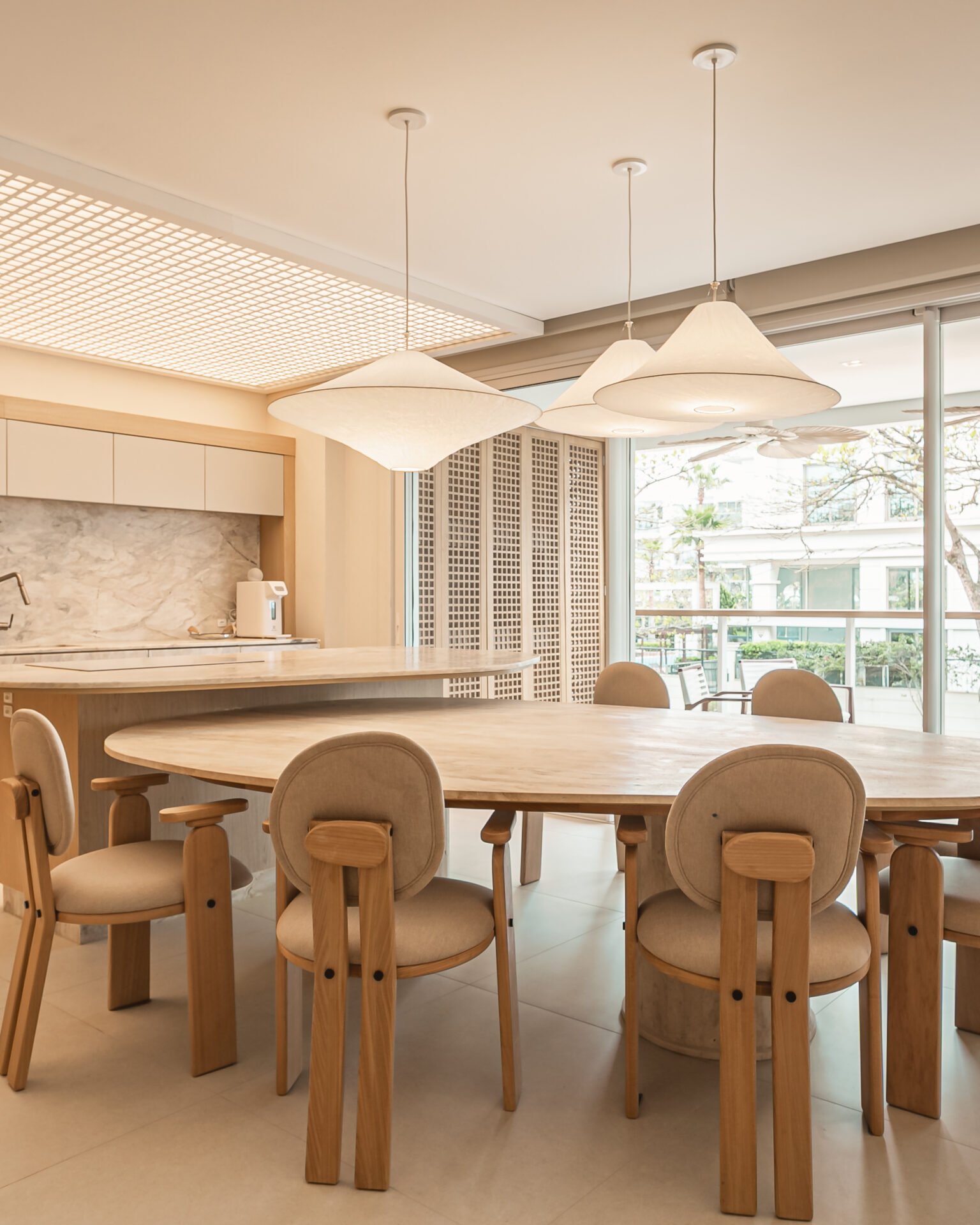 Apartamento a 100 metros do mar em Jurerê Internacional