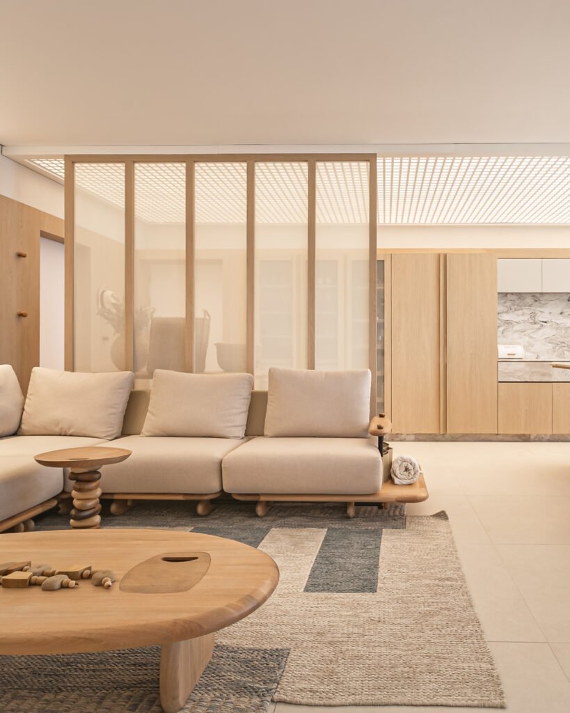 Apartamento a 100 metros do mar em Jurerê Internacional