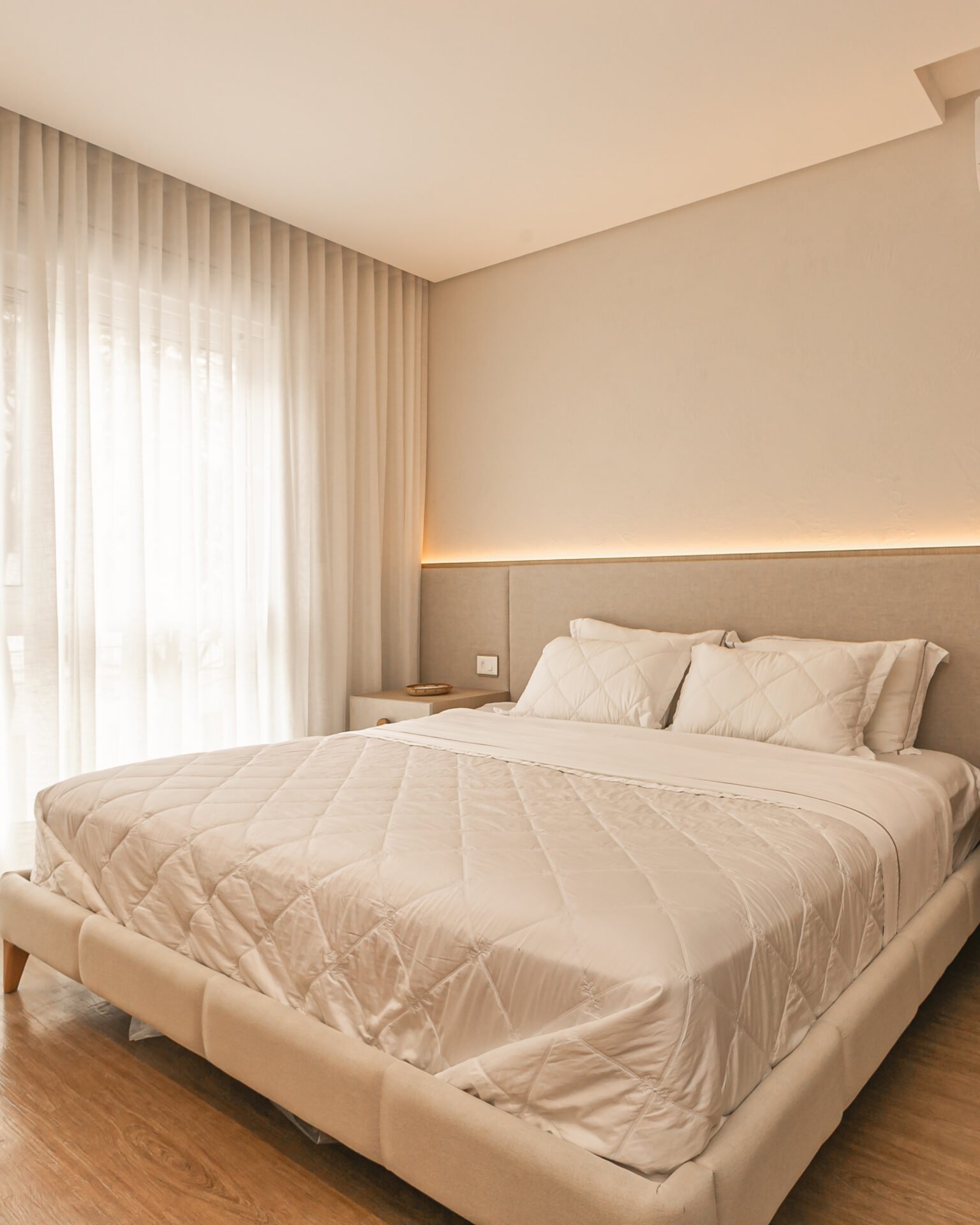 Apartamento a 100 metros do mar em Jurerê Internacional