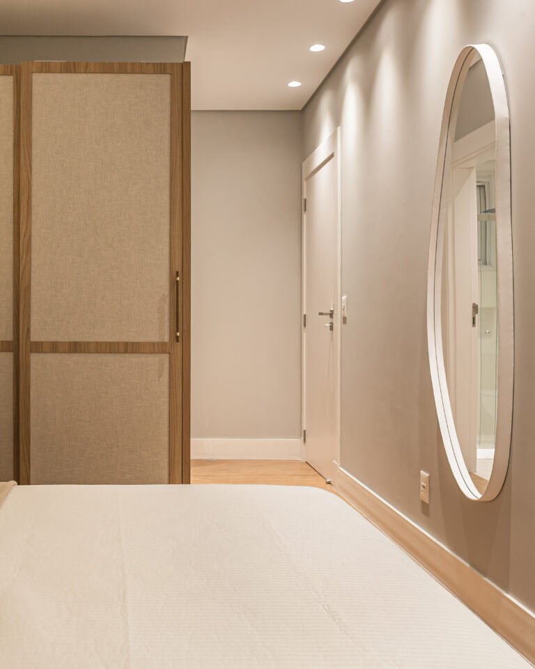 Apartamento a 100 metros do mar em Jurerê Internacional