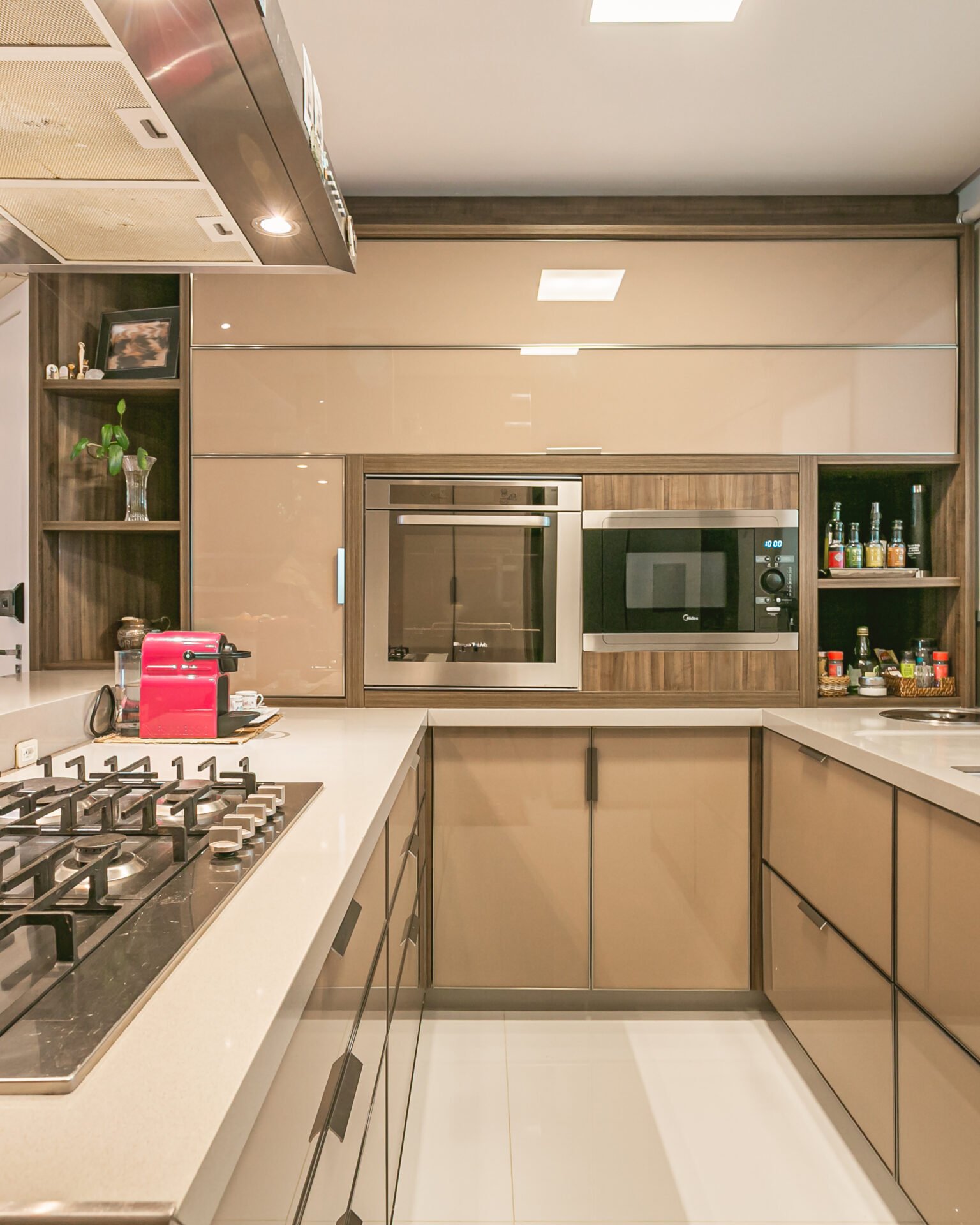 Apartamento de 3 suítes no Centro