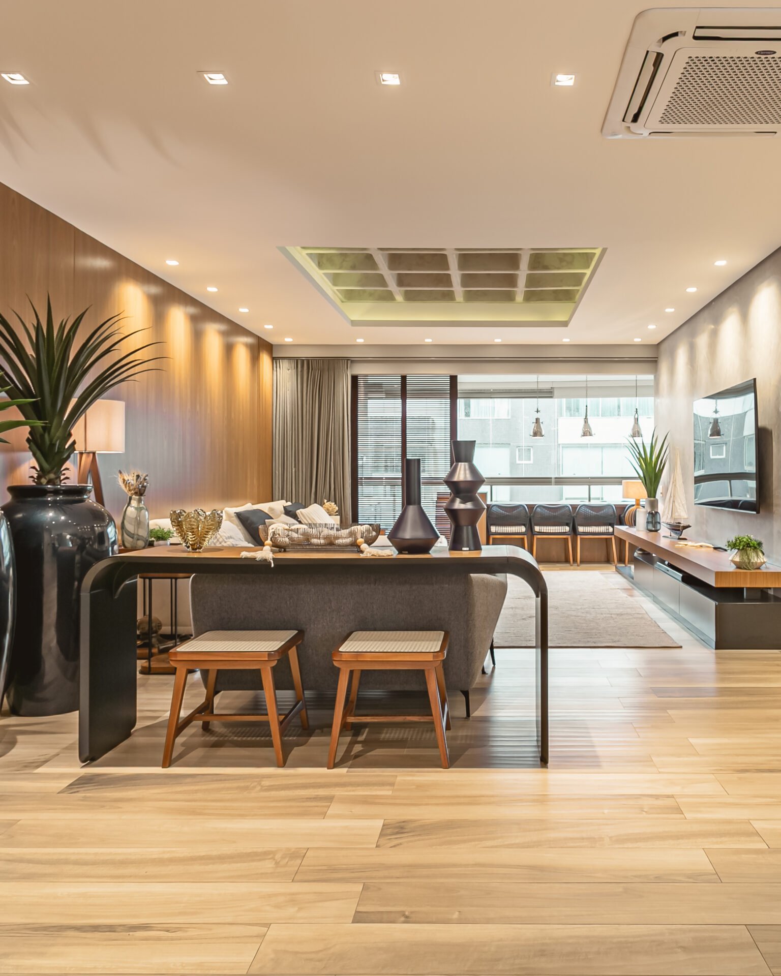 Apartamento de 4 dormitórios no Campeche