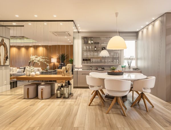 Apartamento de 4 dormitórios no Campeche