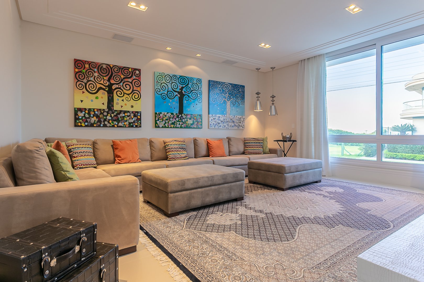 Casa clássica com vista mar em Jurerê Internacional