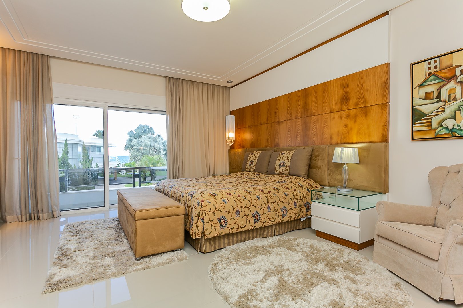 Casa clássica com vista mar em Jurerê Internacional