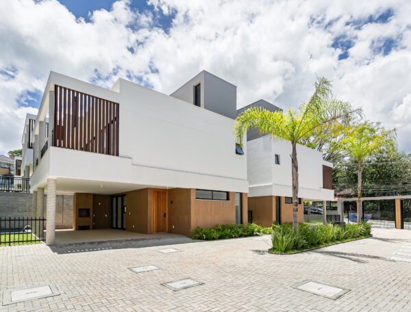 Casa em condomínio fechado no Cacupé