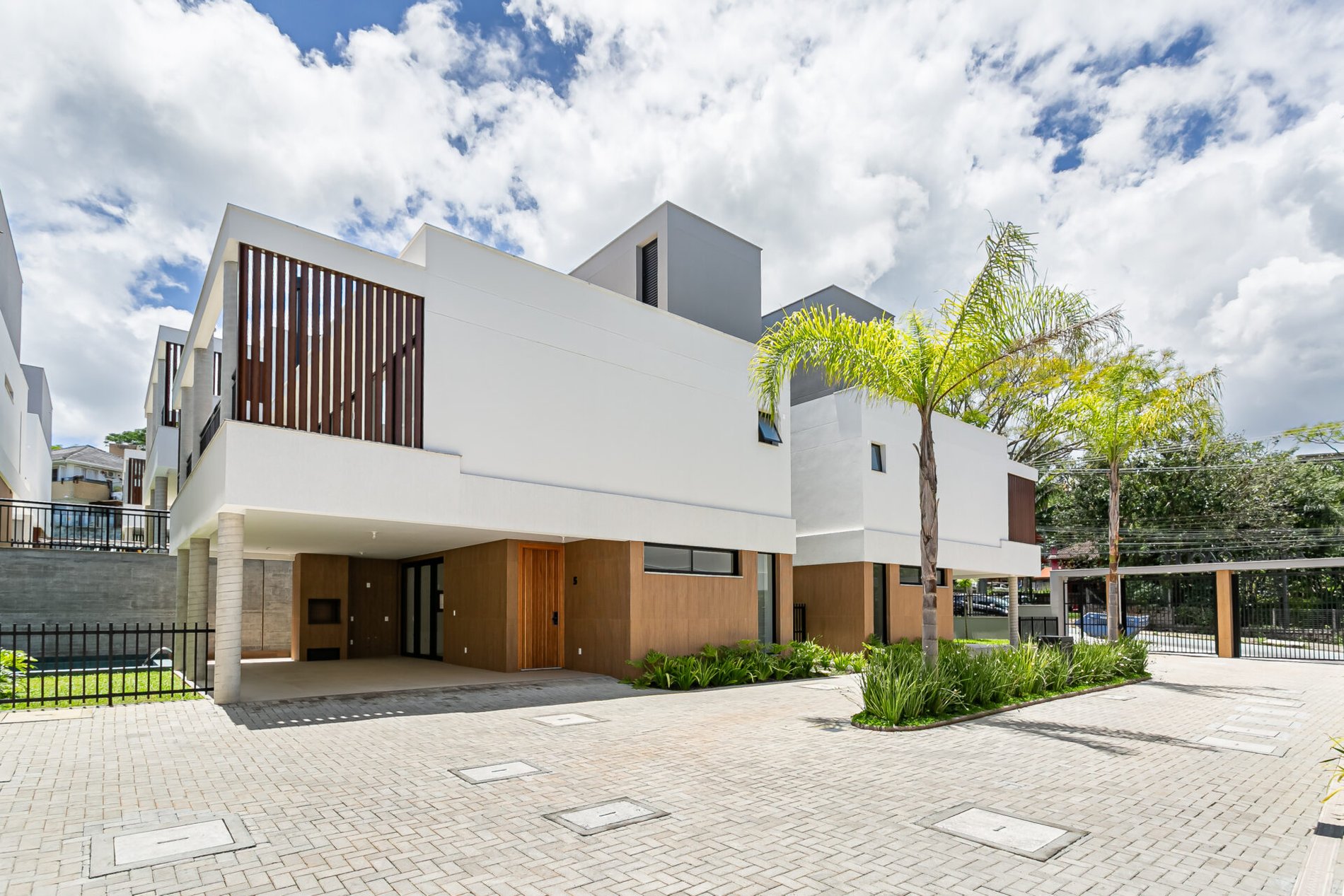 Casa em condomínio fechado no Cacupé