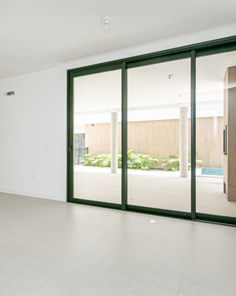 Casa em condomínio fechado no Cacupé