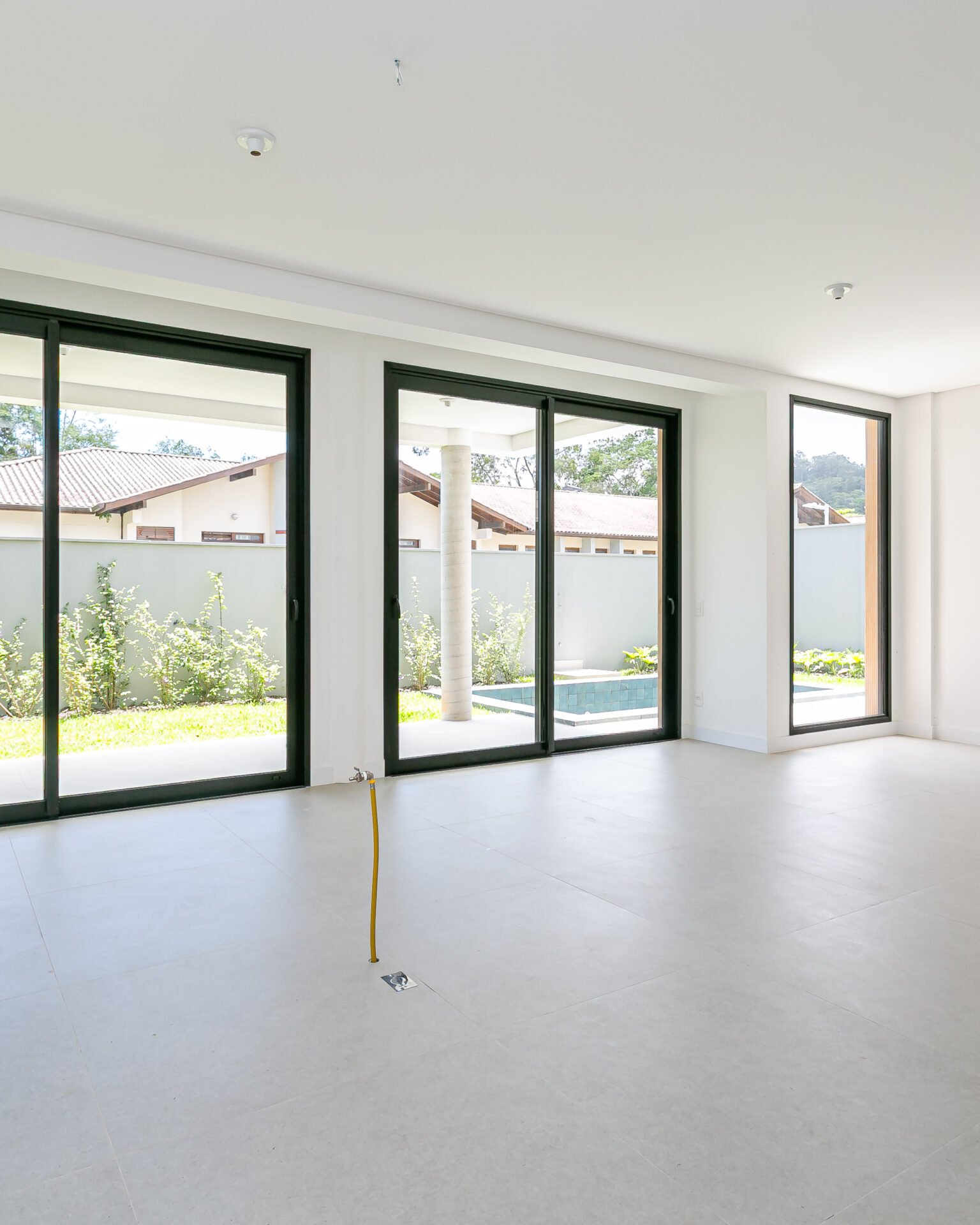 Casa em condomínio fechado no Cacupé