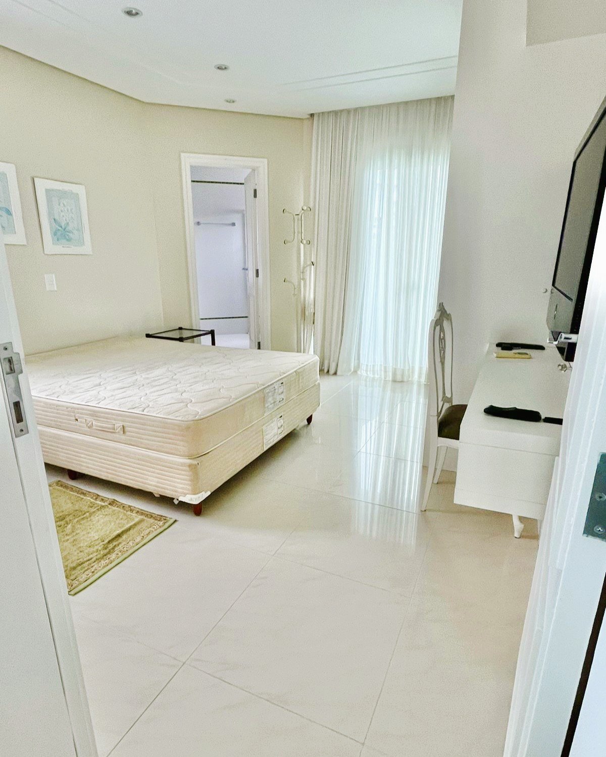 Casa 4 suítes no Bosque Amoraeville em Jurerê Internacional