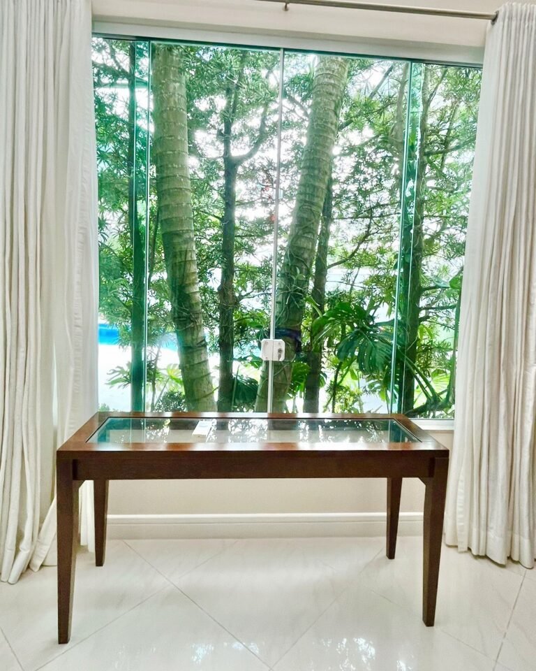 Casa 4 suítes no Bosque Amoraeville em Jurerê Internacional