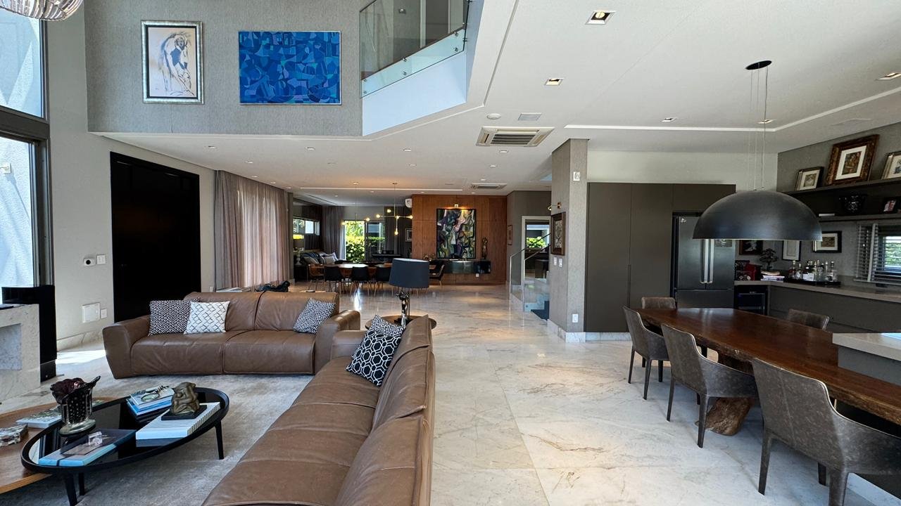 Casa no Amoraeville em Jurerê Internacional