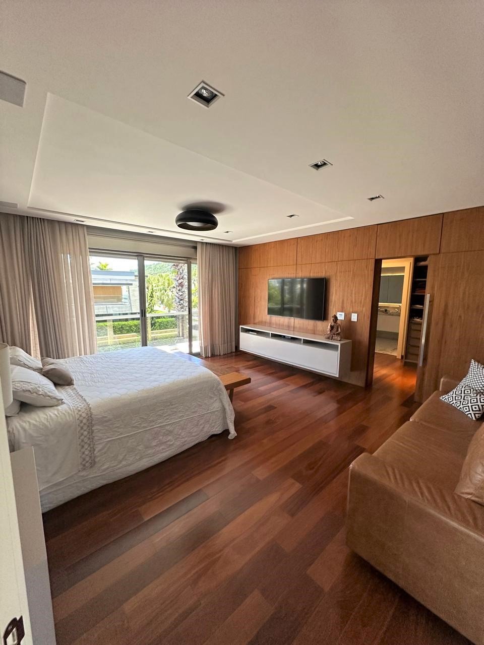 Casa no Amoraeville em Jurerê Internacional