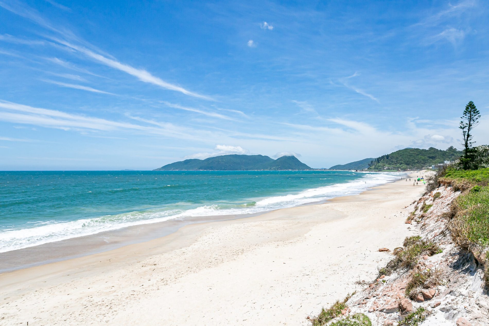 Casa em Condomínio Fechado no Morro das Pedras