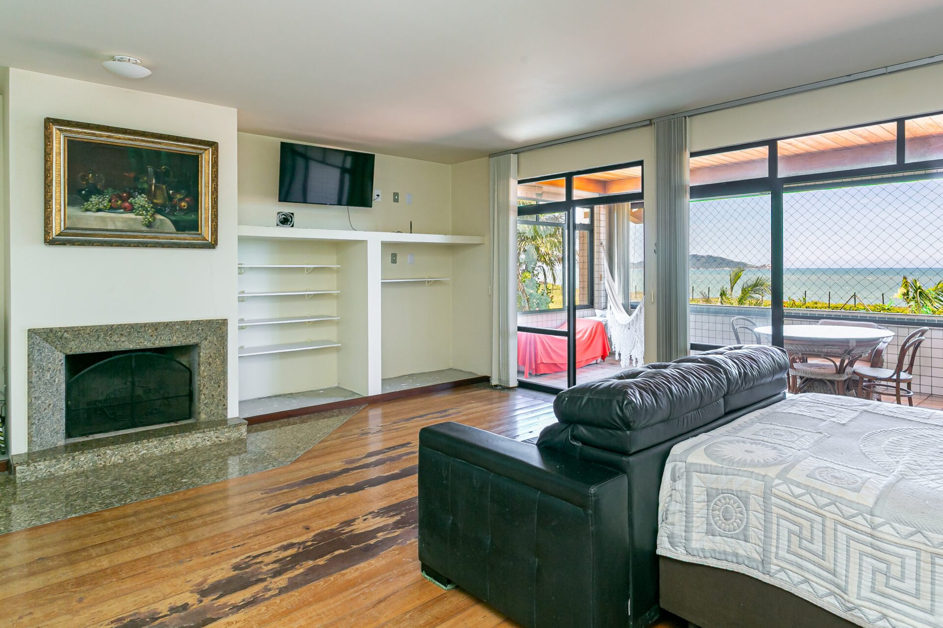 Casa em Condomínio Fechado no Morro das Pedras