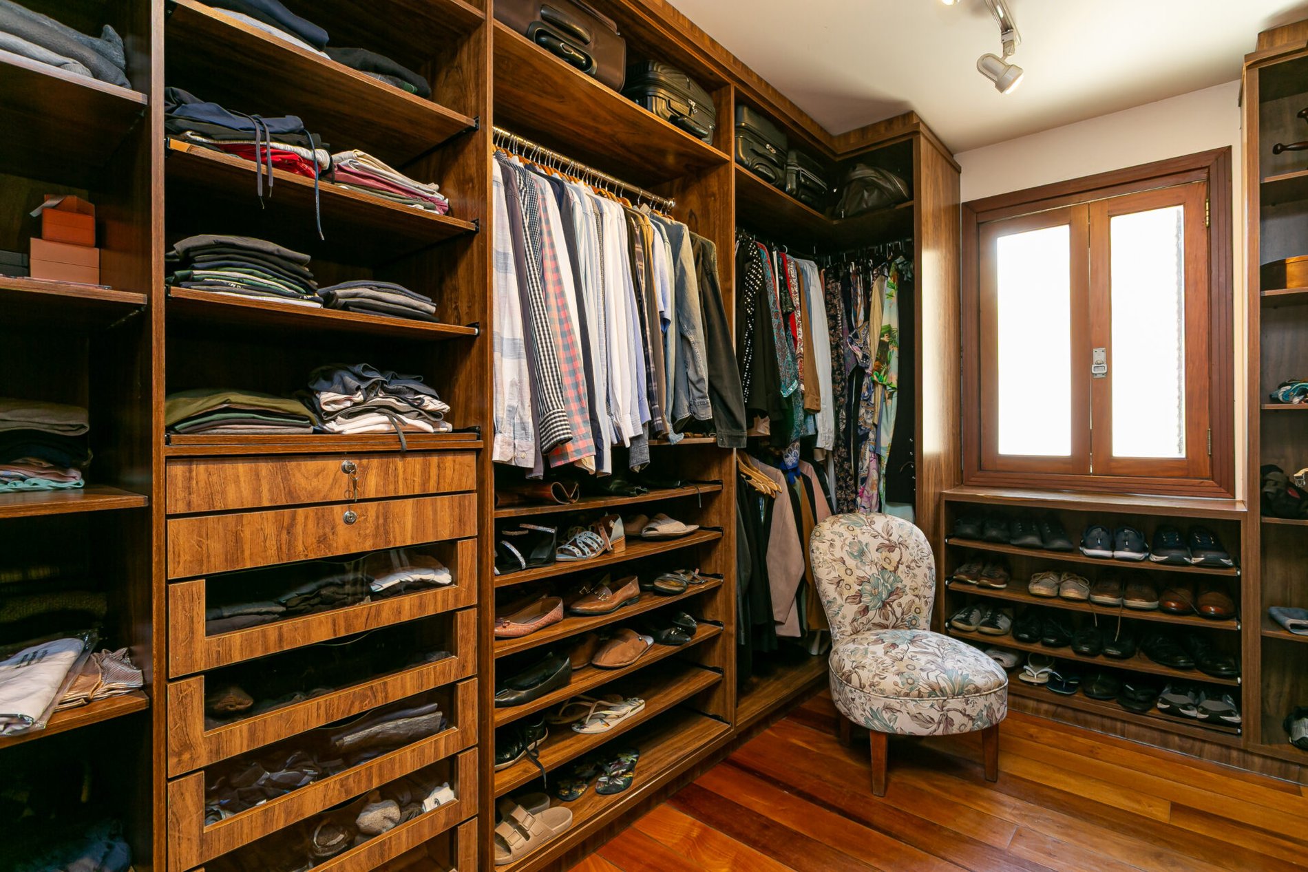 CASA NO BAIRRO JOÃO PAULO