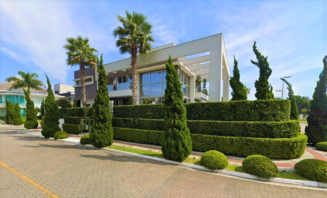 Casa no Amoraeville em Jurerê Internacional