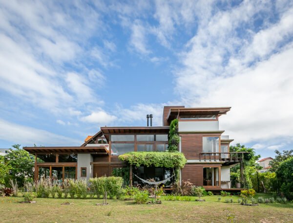 Casa no condomínio Aldeias do Campeche III no Rio Tavares