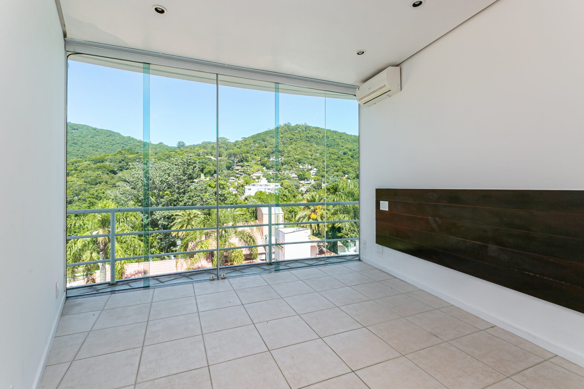 Casa no Condomínio Saulo Ramos na Lagoa da Conceição