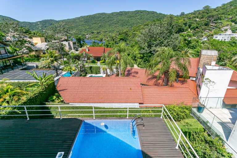 Casa no Condomínio Saulo Ramos na Lagoa da Conceição