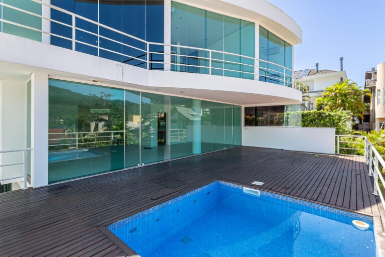 Casa no Condomínio Saulo Ramos na Lagoa da Conceição