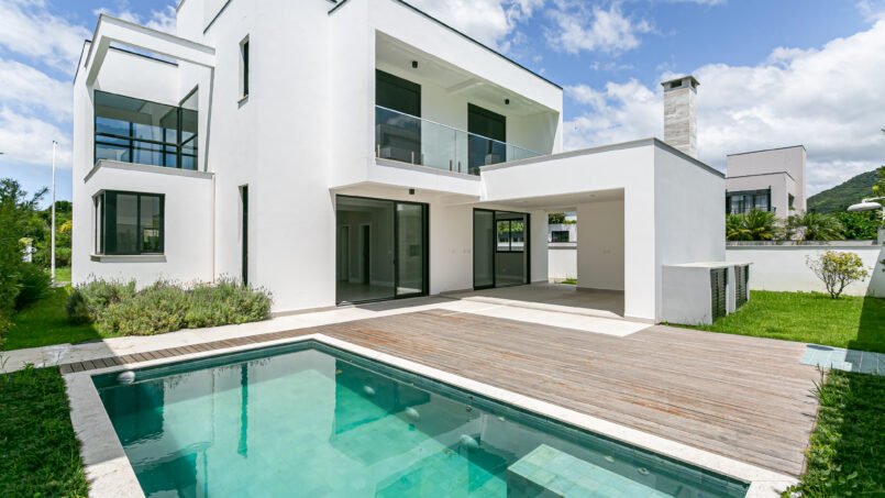 Casa no condomínio Villa Ratones