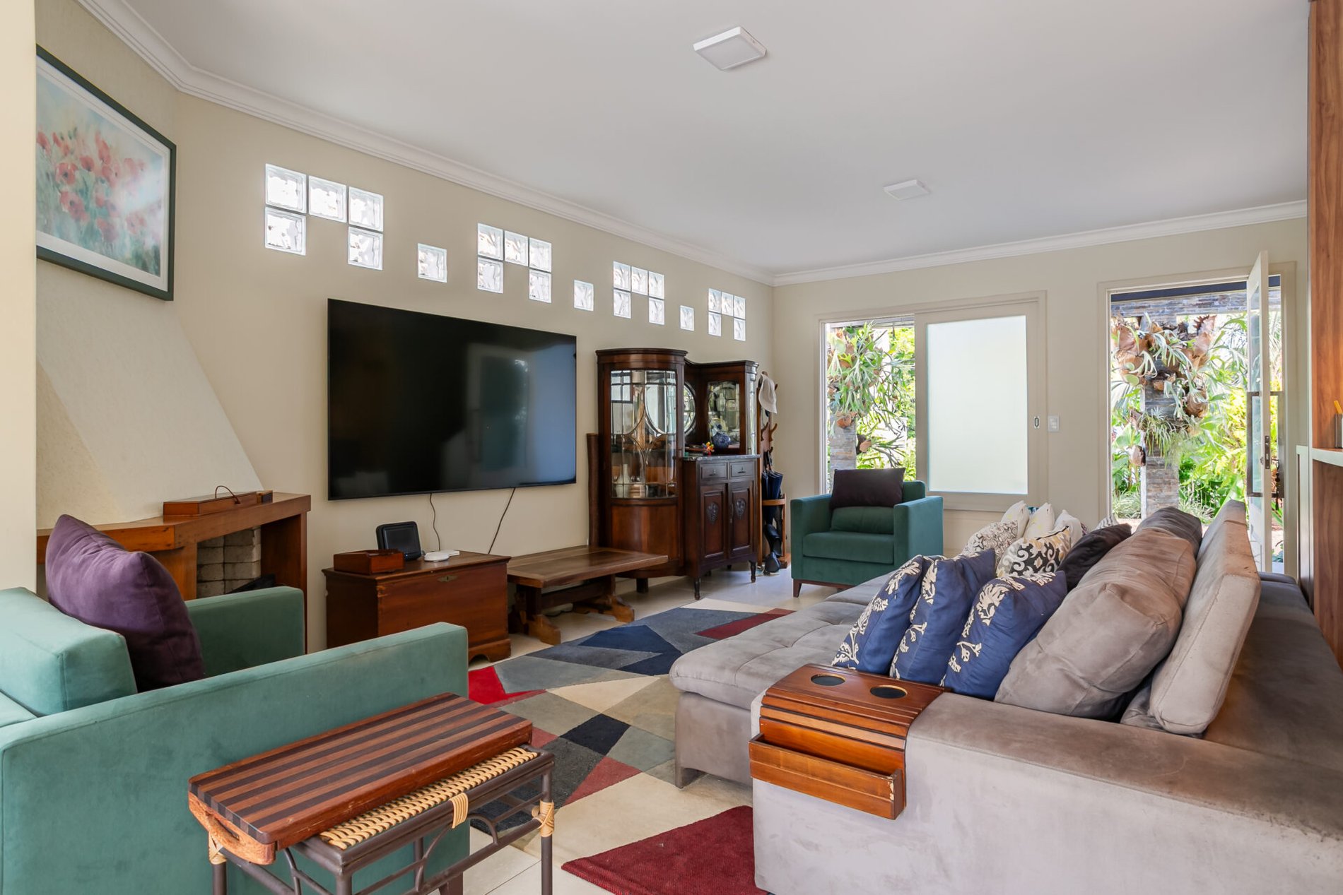 Casa à beira da Lagoa da Conceição, no Jardim Saulo Ramos