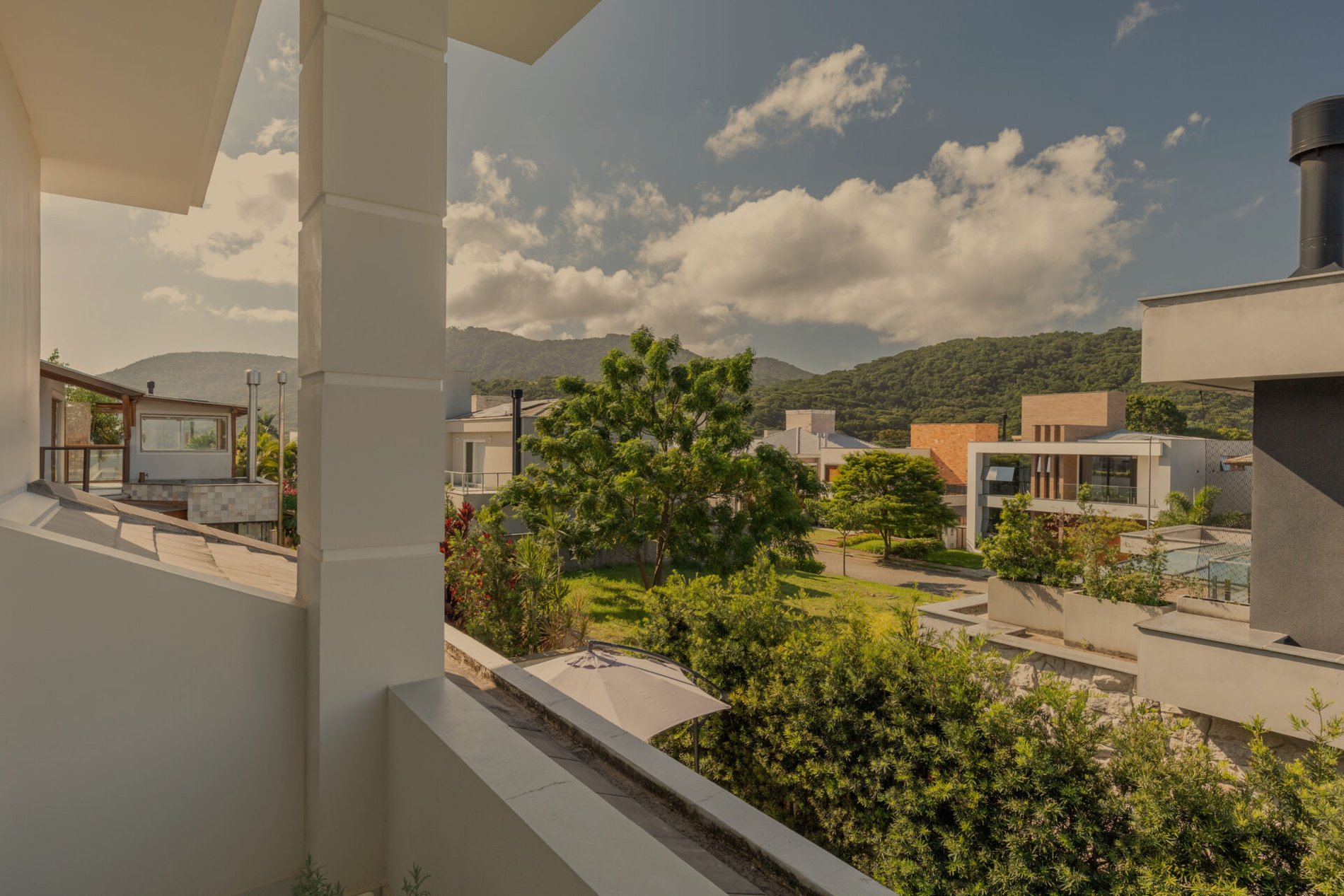 Casa no condomínio Quinta dos Açores no Rio Tavares