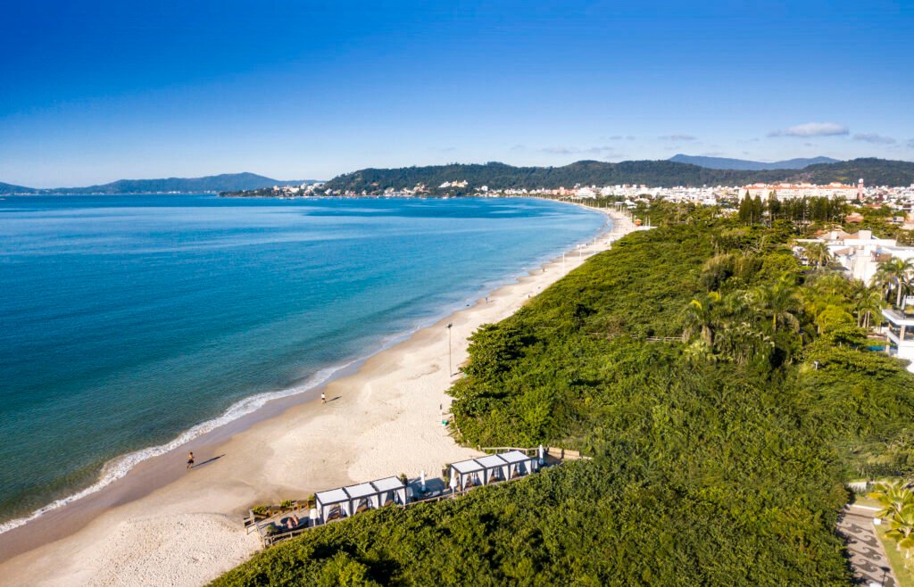 Balneário Camboriú perde a liderança do m² mais valorizado do Brasil