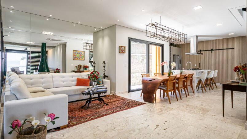 CASA NO CONDOMÍNIO MADRE BERTHA NO CACUPÉ