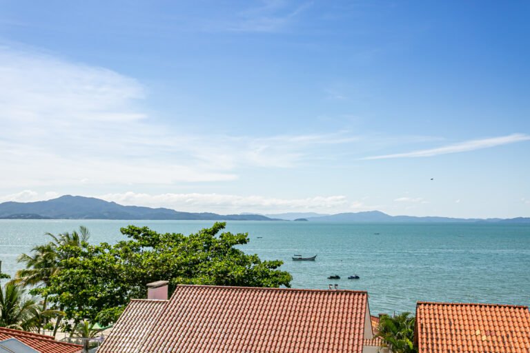 Apartamento Duplex com vista mar na Cachoeira do Bom Jesus