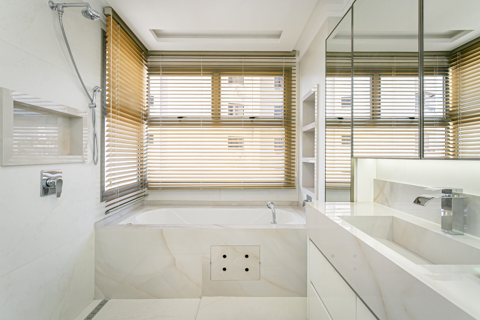 Apartamento Garden de Frente para Beira Mar e Ponte Hercílio Luz