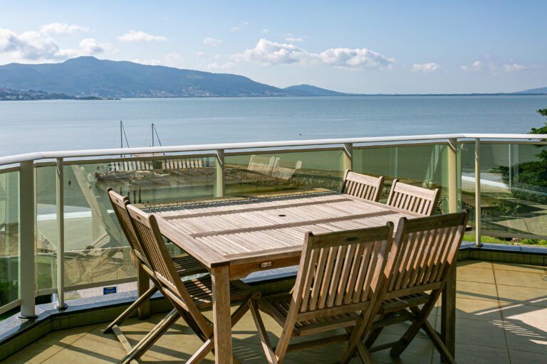 Apartamento com vista mar e vaga náutica em Coqueiros