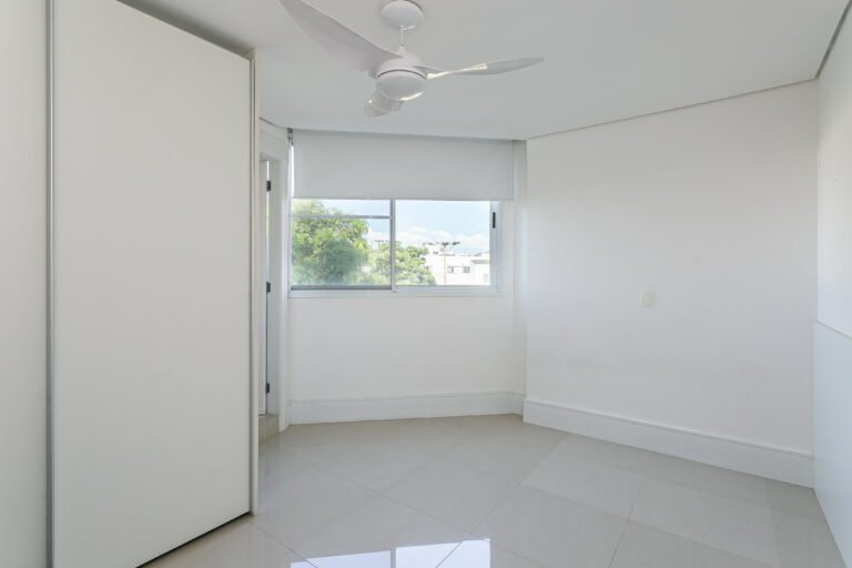Apartamento com vista mar e vaga náutica em Coqueiros