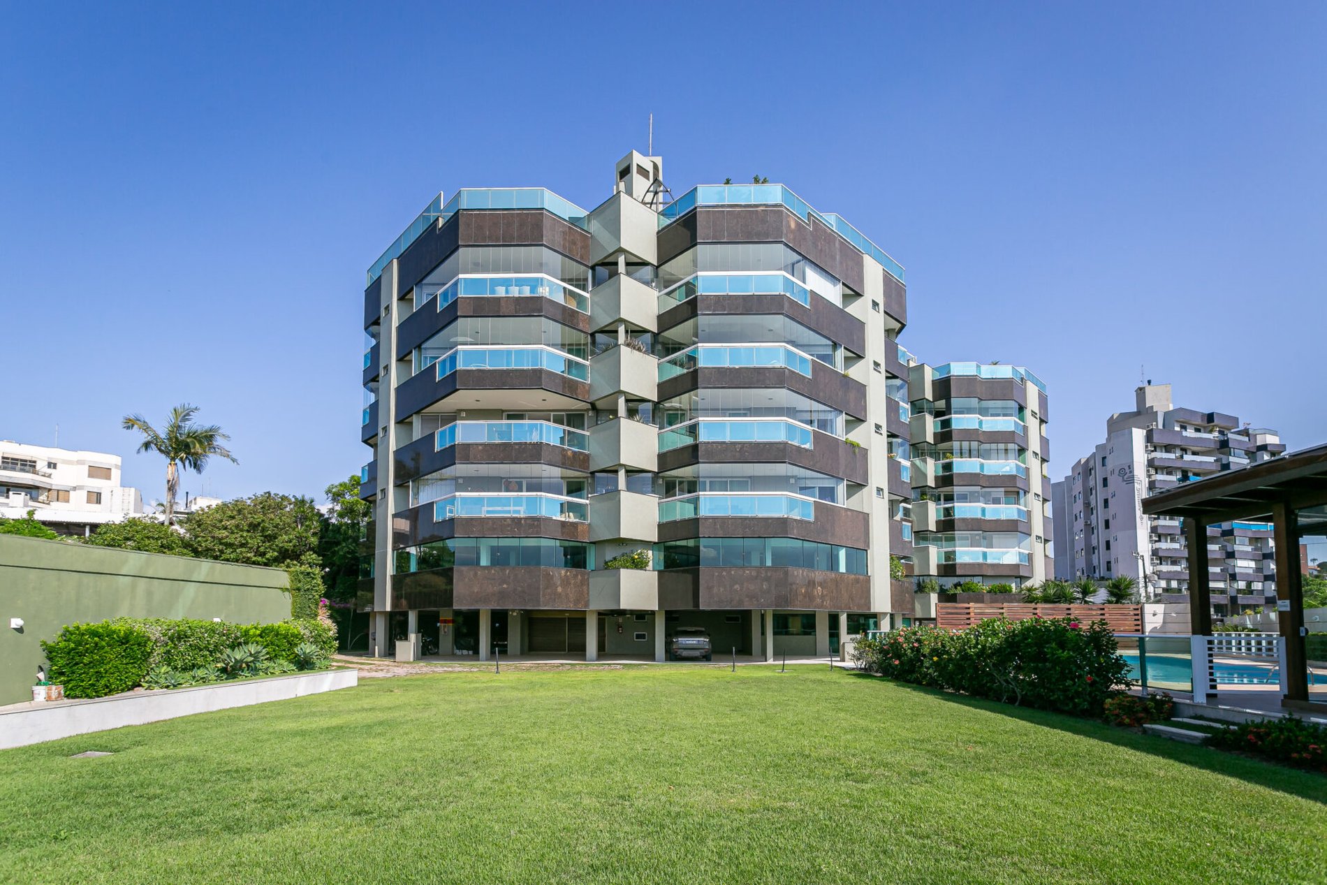 Apartamento com vista mar e vaga náutica em Coqueiros