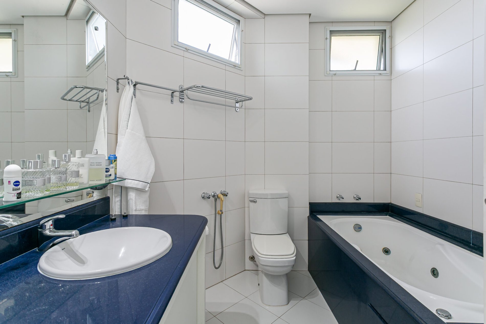 Apartamento com vista mar e vaga náutica em Coqueiros